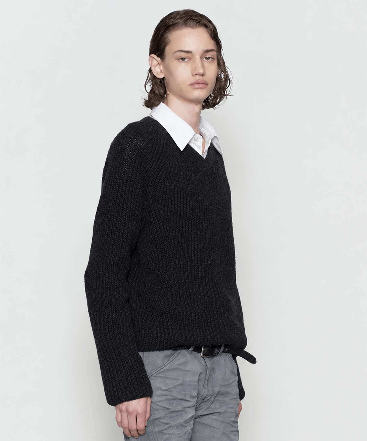 V-NECK SWEATER