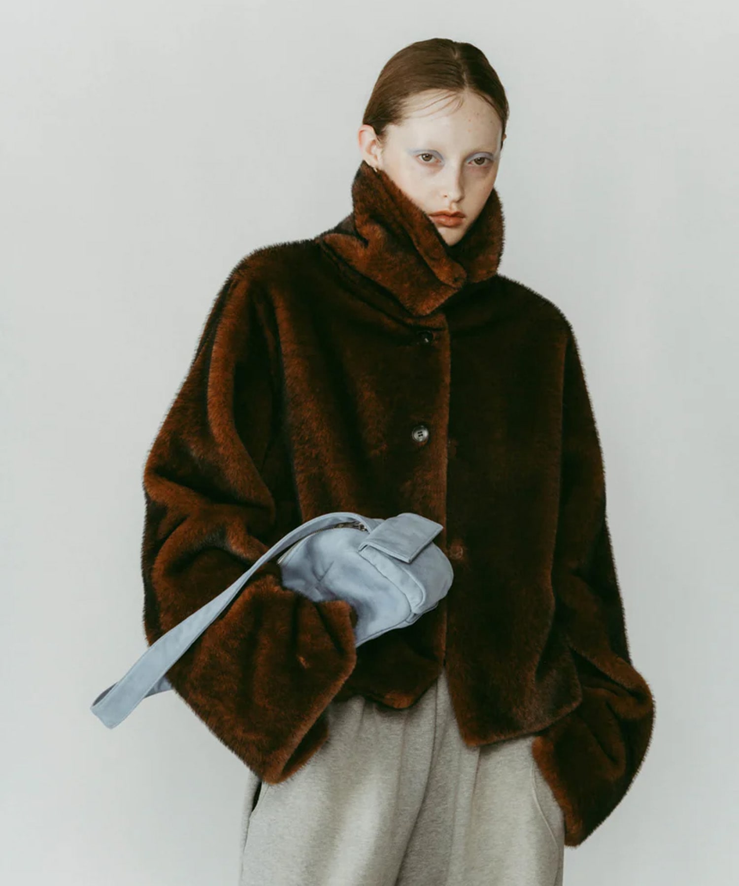 point collar fur coat