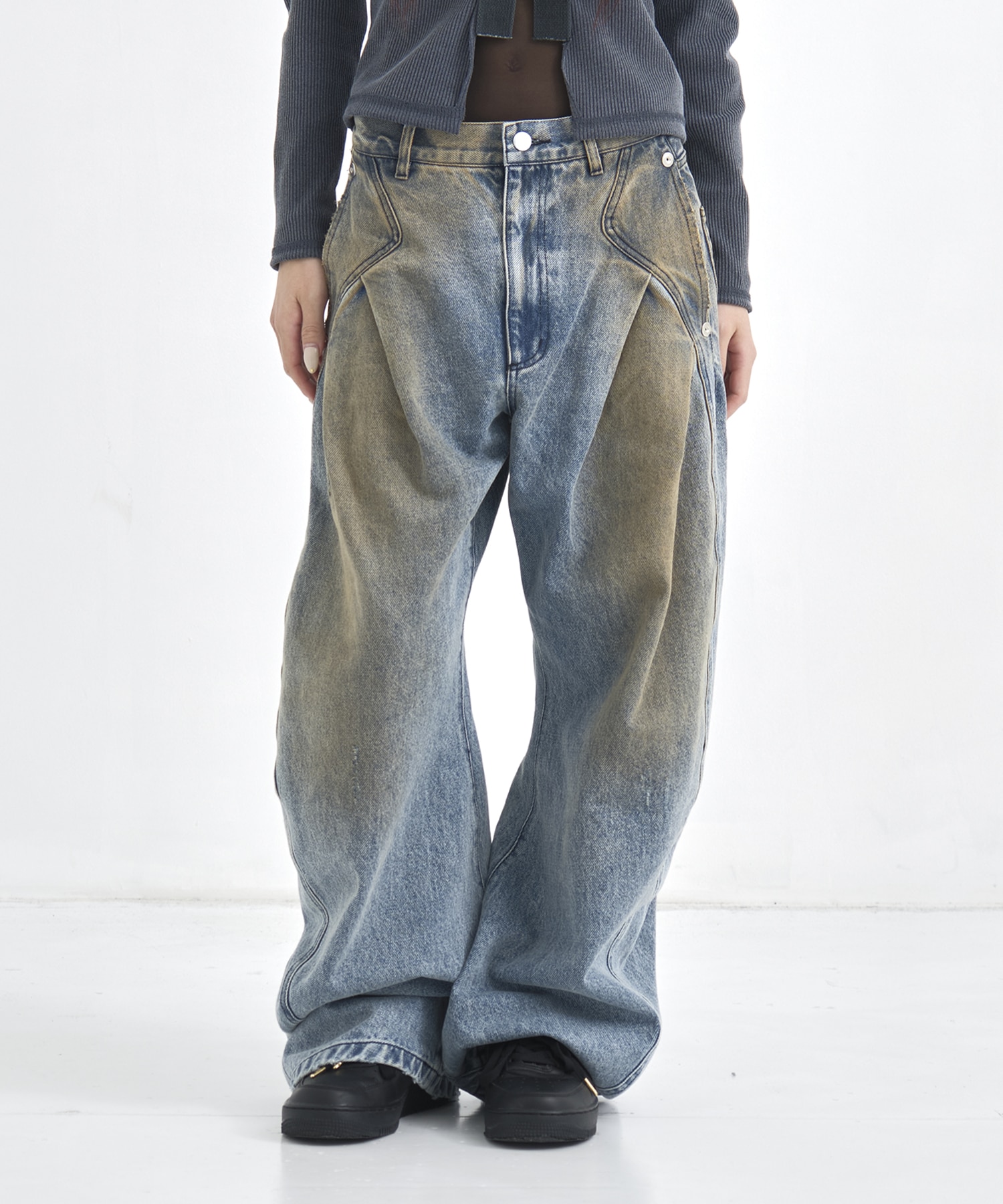 distressed curve denim