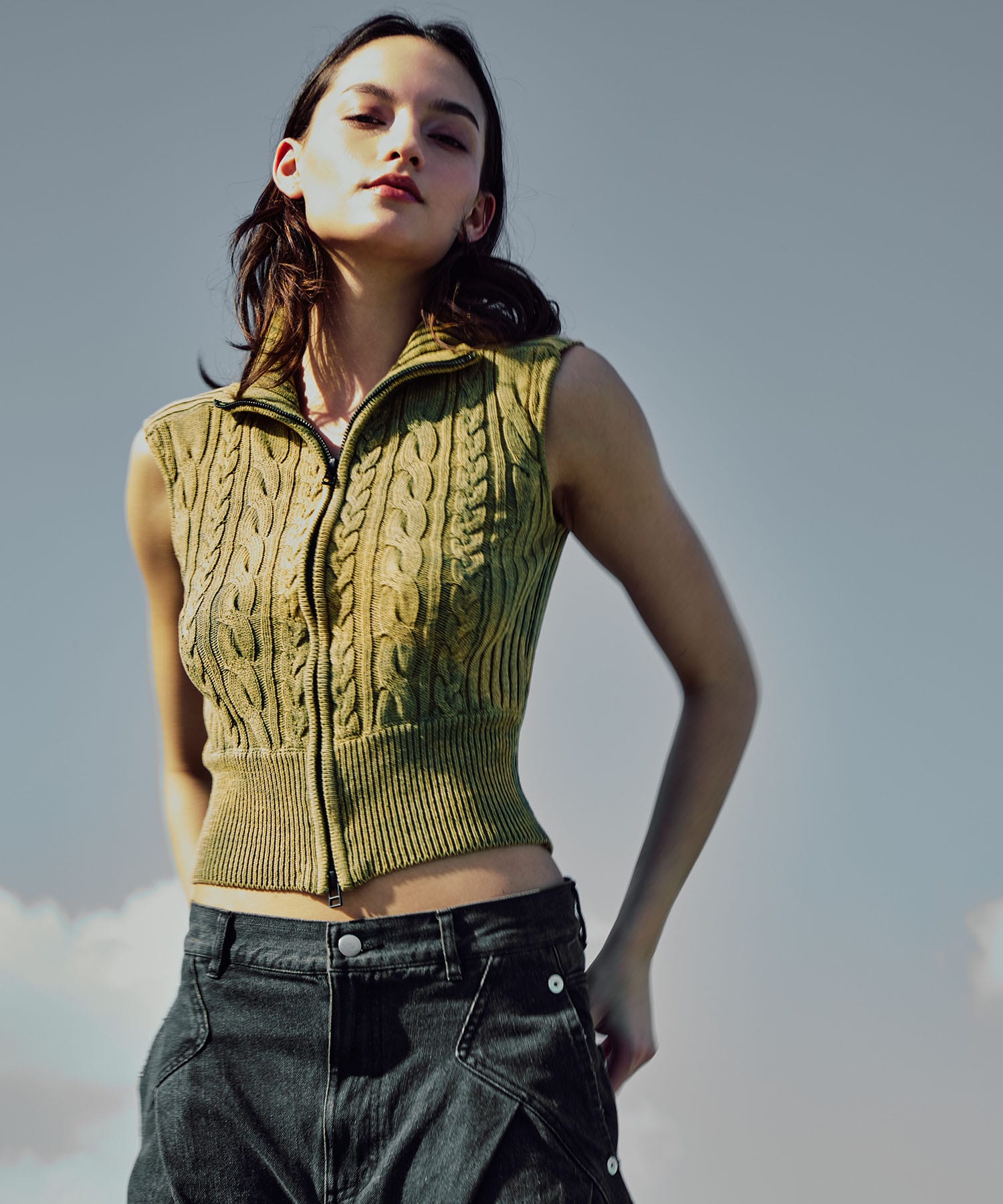 sleeveless zip knit tops