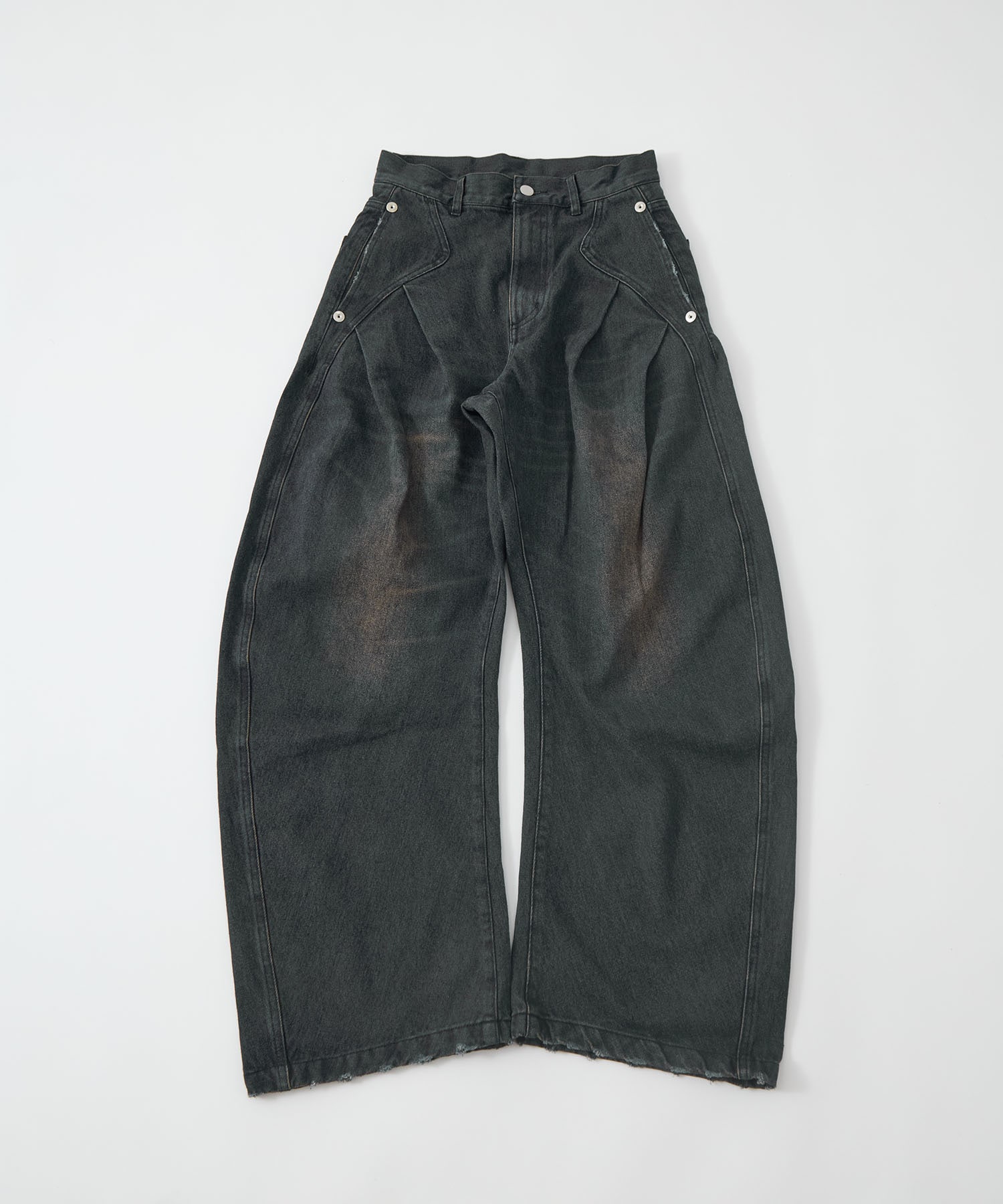 over dye curved denim