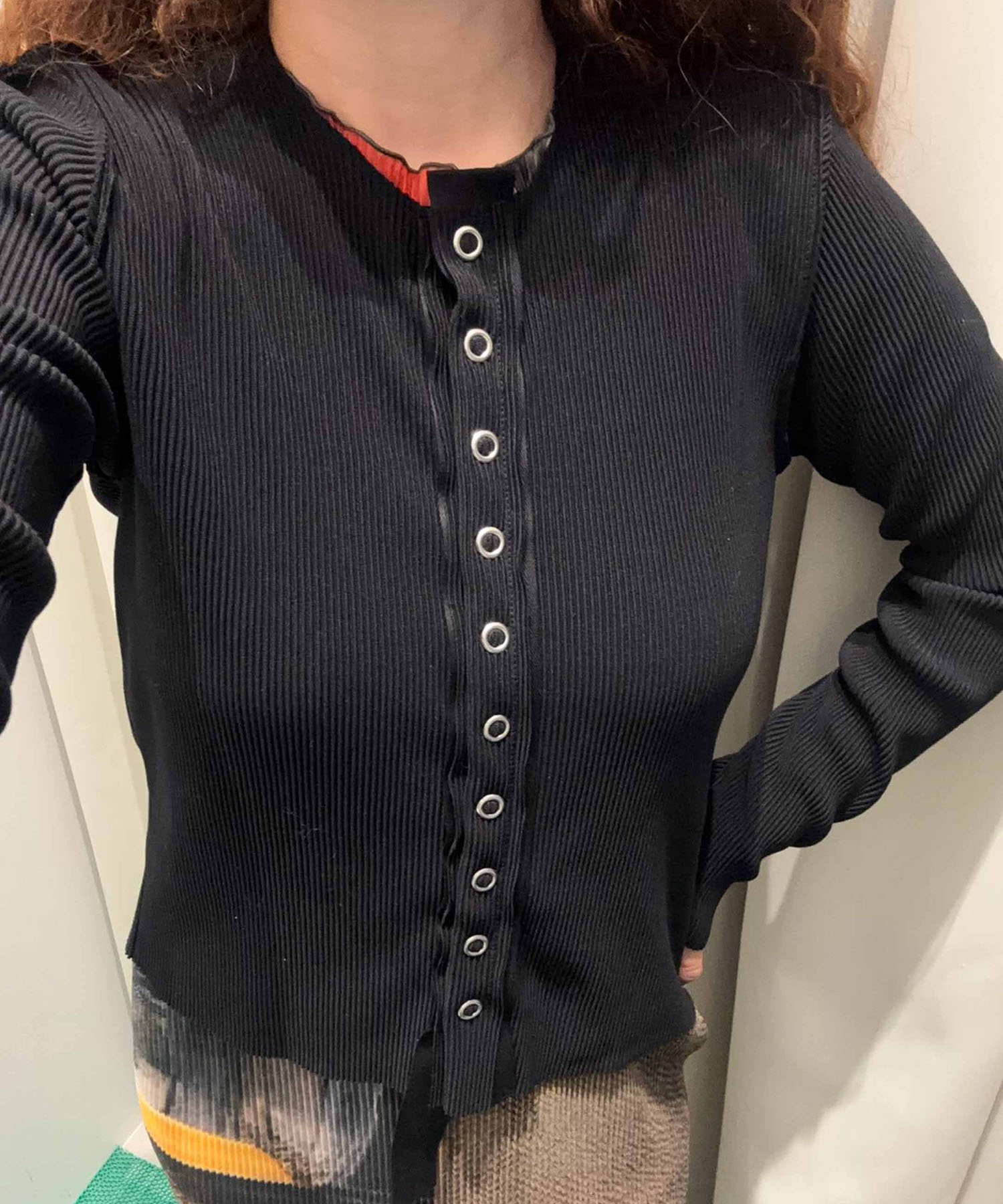 CRISP SNAP CARDIGAN