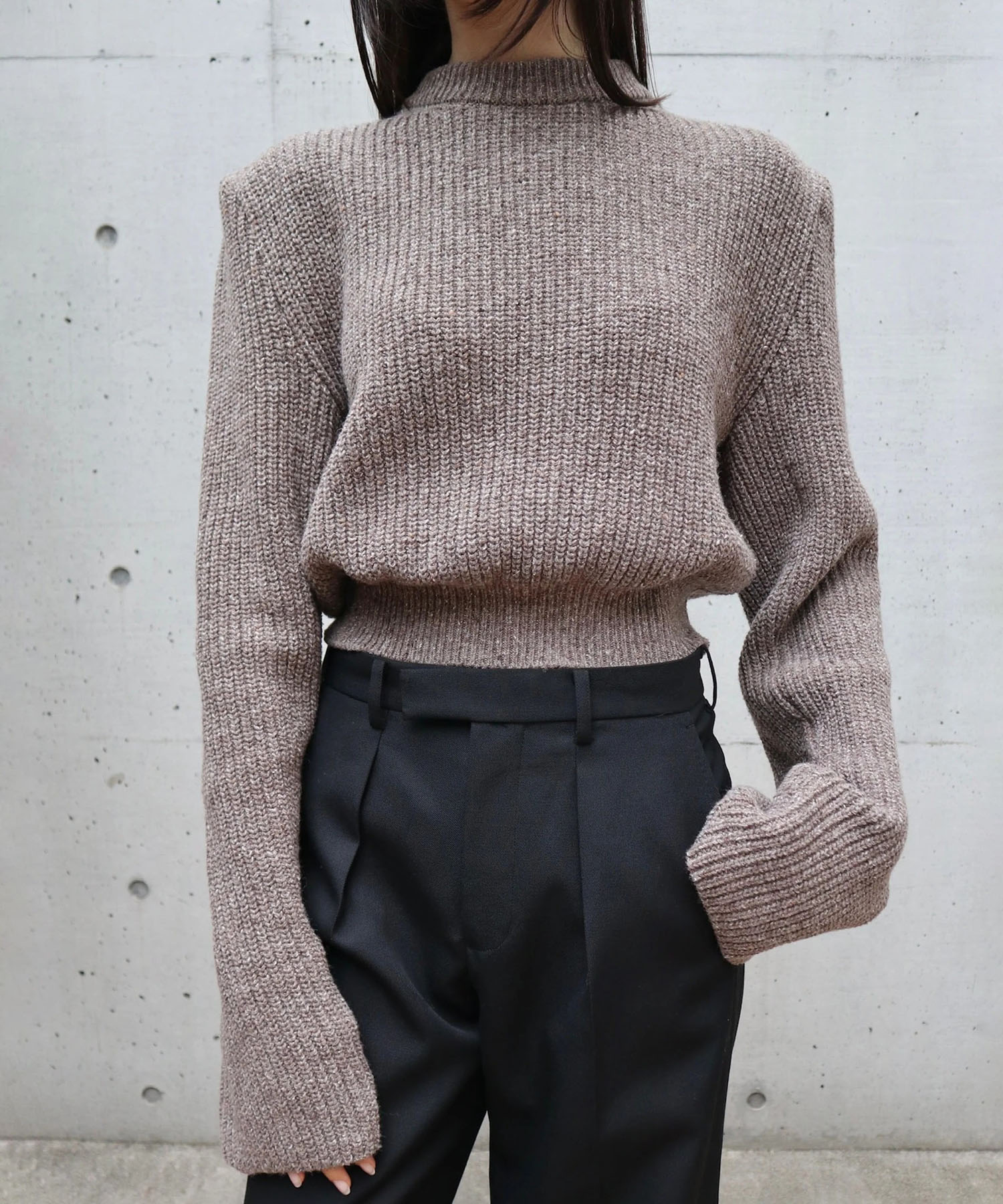 WOOL SILK POWER SHOULDER RIB KNIT SWEATER
